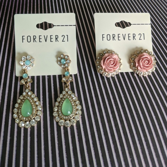 NWT Forever 21 Luxe Jewelry Lot - Picture 2 of 7